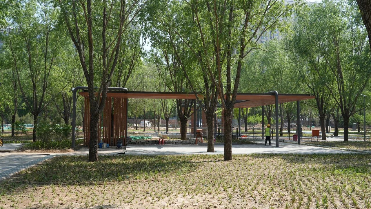 实地探访天通苑生态休闲公园施工现场!计划今年10月投用→ 实地探访天通苑生态休闲公园施工现场!计划今年10月投用→