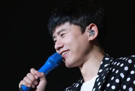 谢娜生双胞胎,张杰晒一家四口照片直呼幸福,网