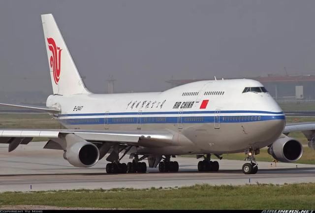 平壤飞往新加坡的中国专机,里面长啥样?