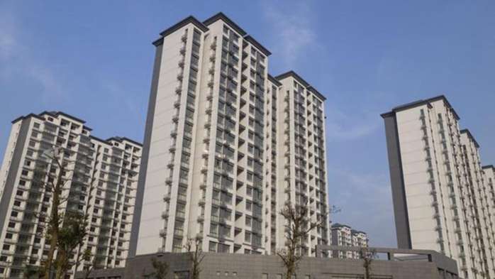 为何中国人没钱还要买房, 而美国人有钱都不买