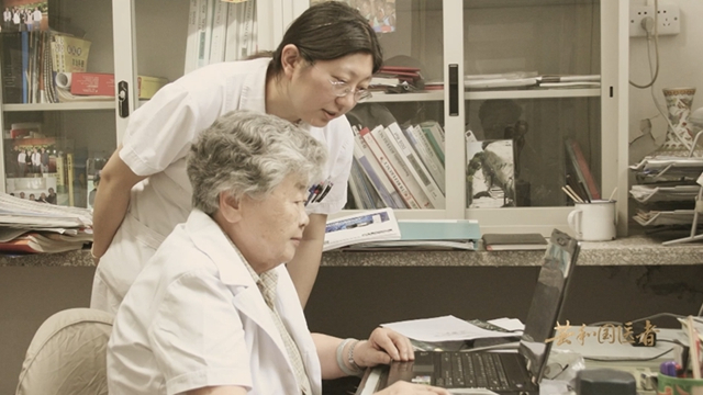 共和国医者丨李桓英 “我愿作刀 斩断顽疾”