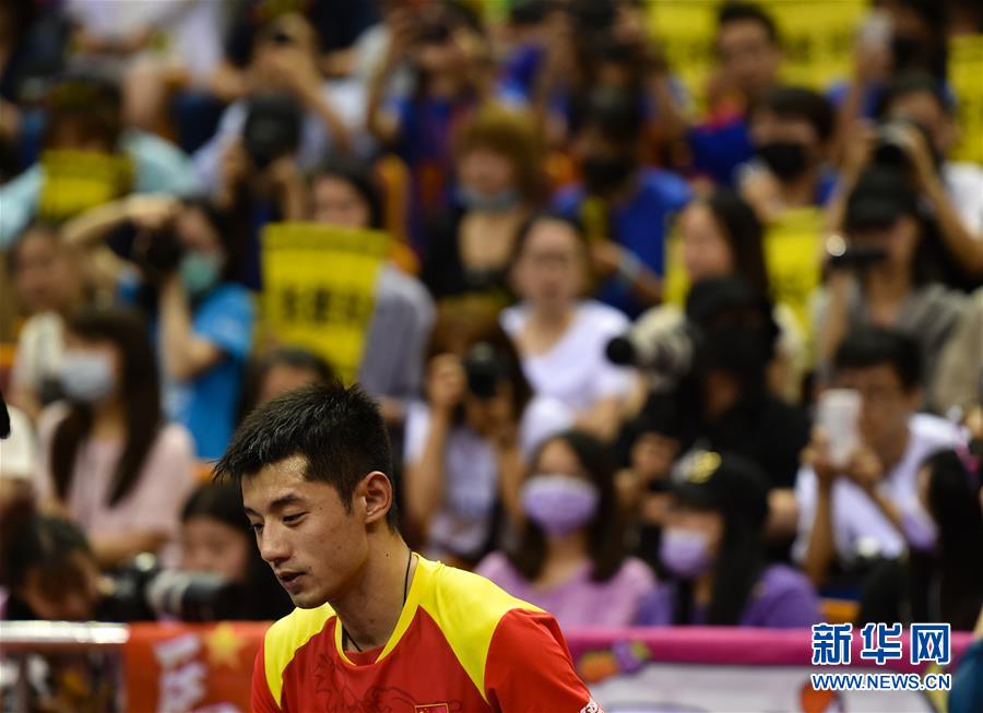 乒乓球--中国公开赛:张继科不敌张本智和