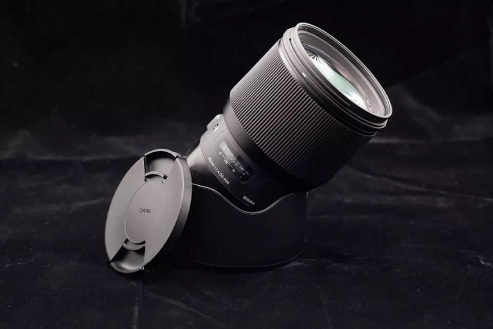 【评测】适马首款原生FE镜头