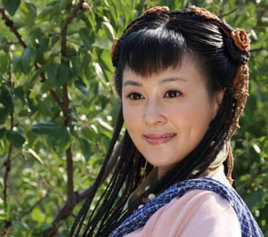 她曾是《还珠格格》里面的小丫鬟,如今低调嫁人,成公司老板