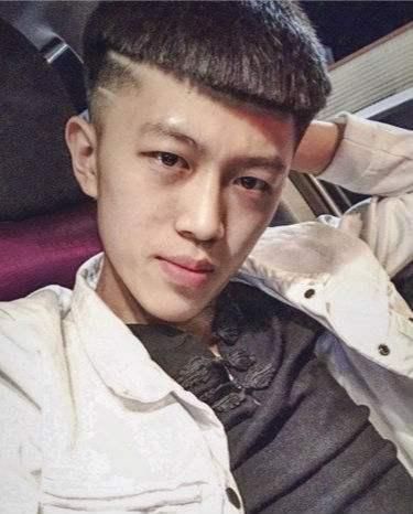 牌牌琦想要回归,女友宣布复出,高调直播迎接牌