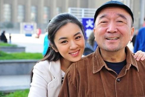 李保田全家生活近照,亲生儿子婚礼他不参加,现待儿媳似亲闺女