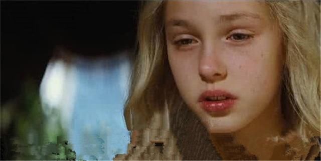 陪嫁女儿别墅风光嫁人 女儿临盆前我去探望 气