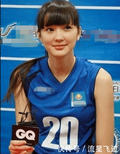 女篮球队员衣服很松, 排球女运动员很紧? 让你