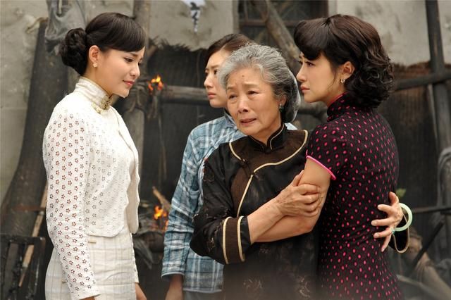 曾夸崔永元真男人,是陈坤前女友,北影三花之一