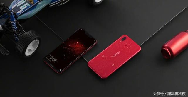 一代神机荣耀play 得到罗永浩肯定,表现究竟如