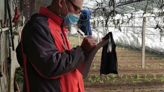 滞销菜变暖心菜的 “小事大道