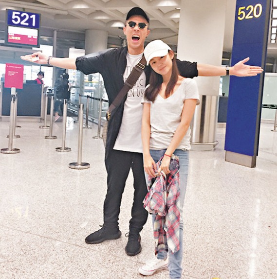 周柏豪卫诗雅赴沪宣传被困一晚 《原谅他77次》可谓障碍重重