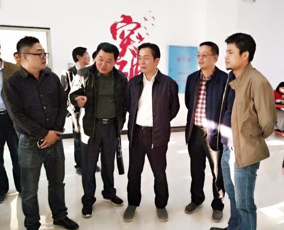 岳阳平江县委书记汪涛考察平江电商产业园建设