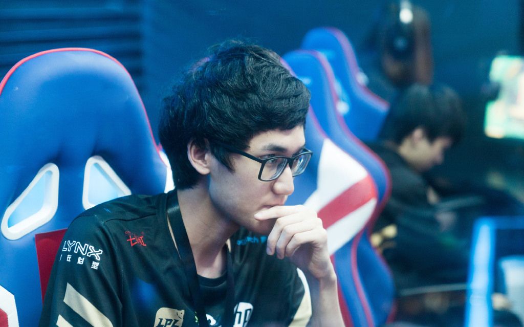 娃娃谈lpl选手:自己要向karsa道个歉