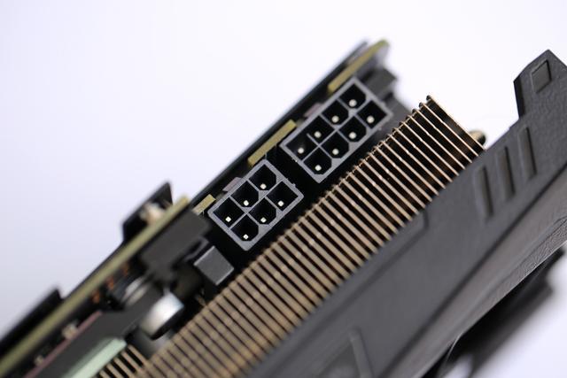 挑战高分辨率CSGO,入手GTX1080组RGB游戏