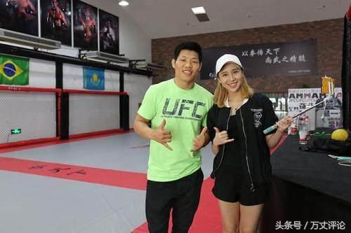 ufc康纳_ufc拳手收入(3)