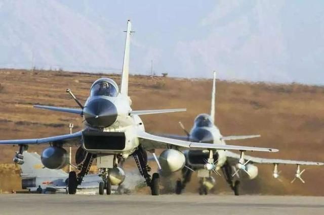 为何说歼10战机再怎么改也敌不过美军F16? 这