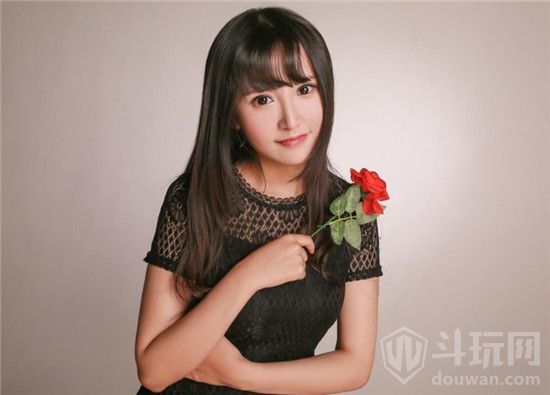 卸妆后长这样!LOL陆雪琪输了接受惩罚素颜上镜 卸妆后长这样!LOL陆雪琪输了接受惩罚素颜上镜