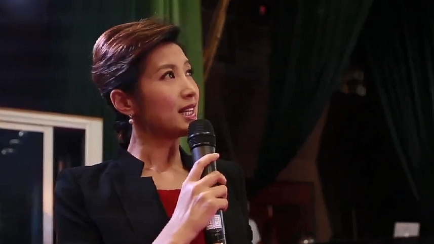 春妮牵手韩村河村 主持知识竞赛 春妮牵手韩村河村 主持知识竞赛