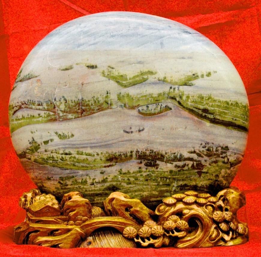 湖北三峡宜昌,因长江与清江交汇,致使其成为中国奇石品种最多的城市