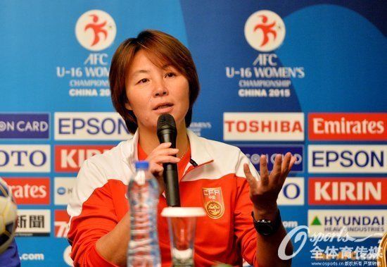 亚足联今晚颁奖中国足球会不会再次颗粒无收?