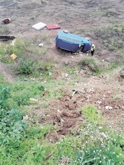 儿子酒驾肇事逃逸不顾同车父亲死活 父亲恼怒举报 儿子酒驾肇事逃逸不顾同车父亲死活 父亲恼怒举报