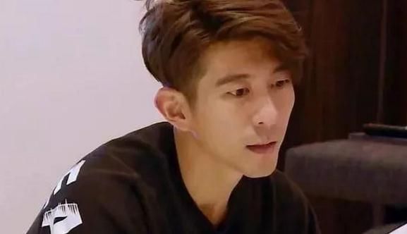 修杰楷是做什么的?为什么频繁出现在妈妈是超