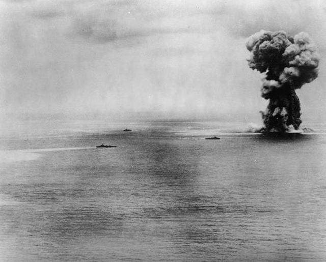 这艘战列舰号称地球最强,却在此战被美军数百飞机疯狂号