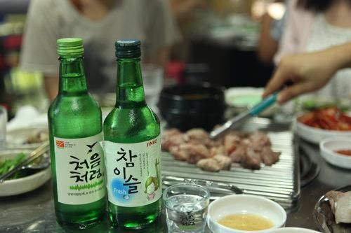 为什么我们和日本人喝不惯彼此的白酒?53度真