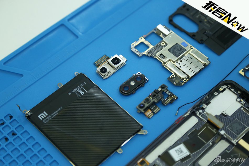 小米8透明探索版深度拆解:透明的秘密,了解一