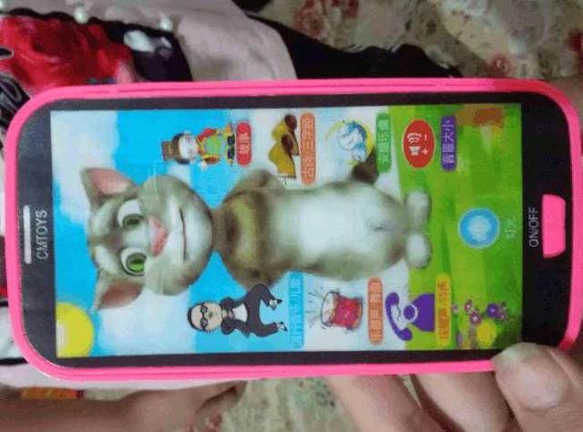 宝宝被医生诊断为双眼失明,家长给孩子玩的这