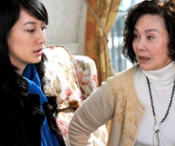 婚礼当天,父母当众给40万陪嫁钱,晚上钱丢了,婆