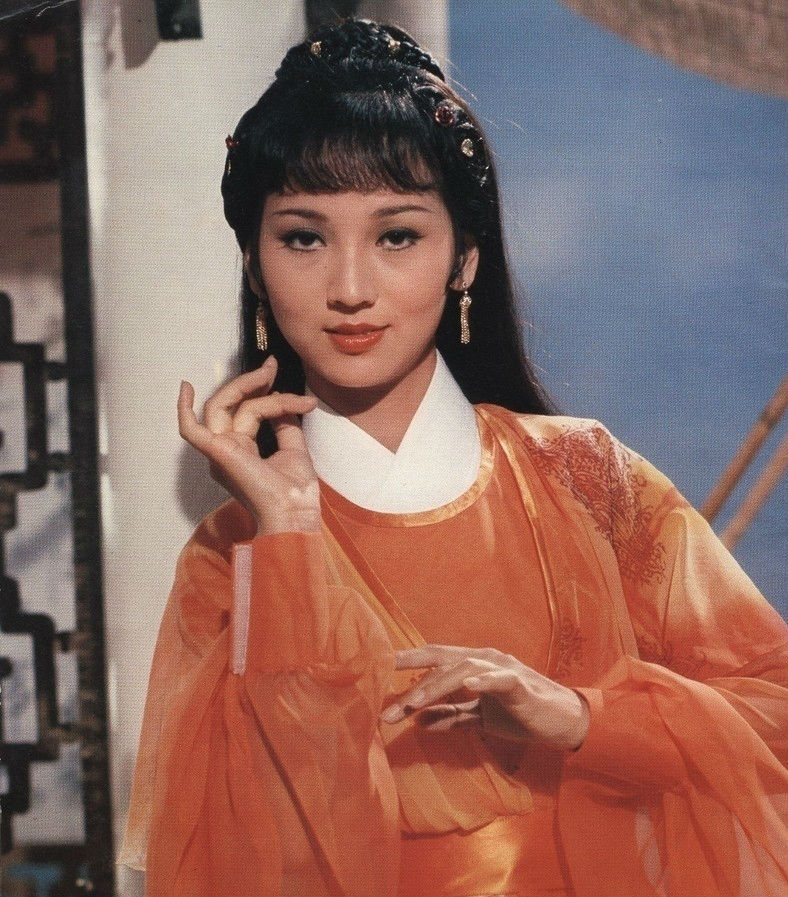 赵雅芝，中国殿堂级演员，引领多个时代的标杆。在全球华人社会有广泛知名度，大中华区的顶级巨星。