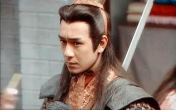 吒抽了龙筋,龙王走后门拜托元始天尊封其为华盖星