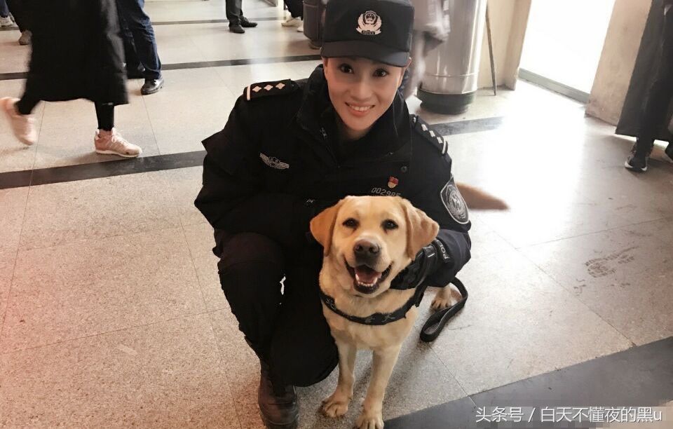 穿上军装的侯梦莎太漂亮了,展现不一样的美!