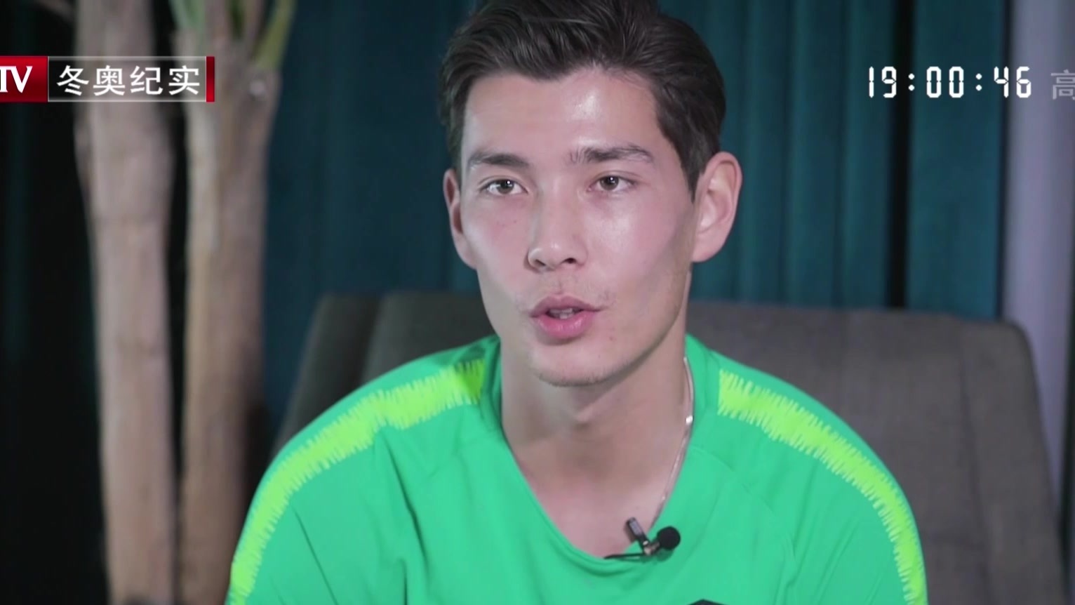 国安冬训开启战术演练  侯永永庆生大秀中文