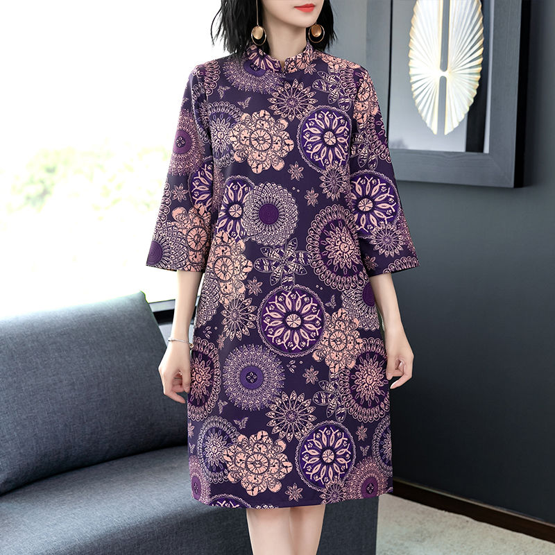 妈妈很会打扮,穿香云纱真丝裙参加婚礼,人人都