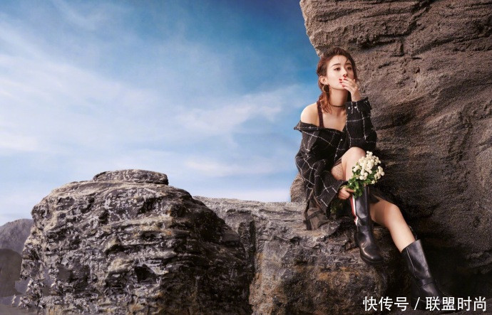 赵丽颖新造型惊艳了!裙子穿的只能遮住重点,暴