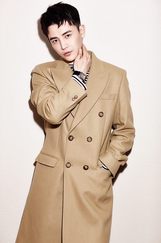 孙坚将亮相巴塞尔表展 赴瑞士拍摄个人写真书