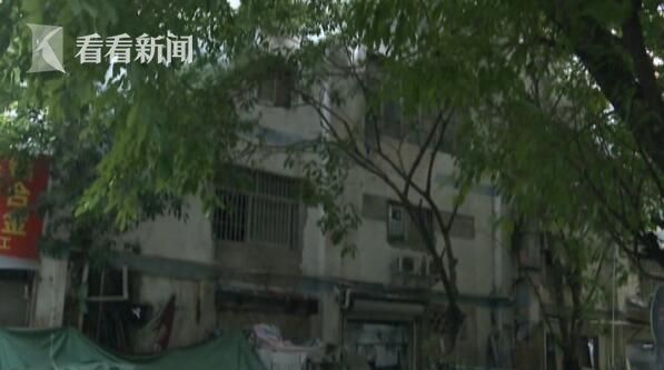 18岁女子产下女婴从5楼扔下致孩死:不知孩父是谁