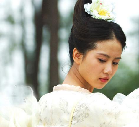 女星白衣古装美若天仙, 你最喜欢哪一个