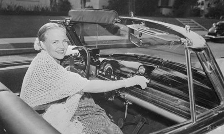 难以置信的恋物情结!居然有人闻屁味兴奋