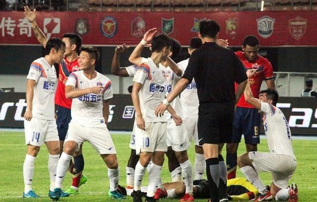 58同城中甲:魔鬼赛程后 卓尔成冲超最大热门 绿