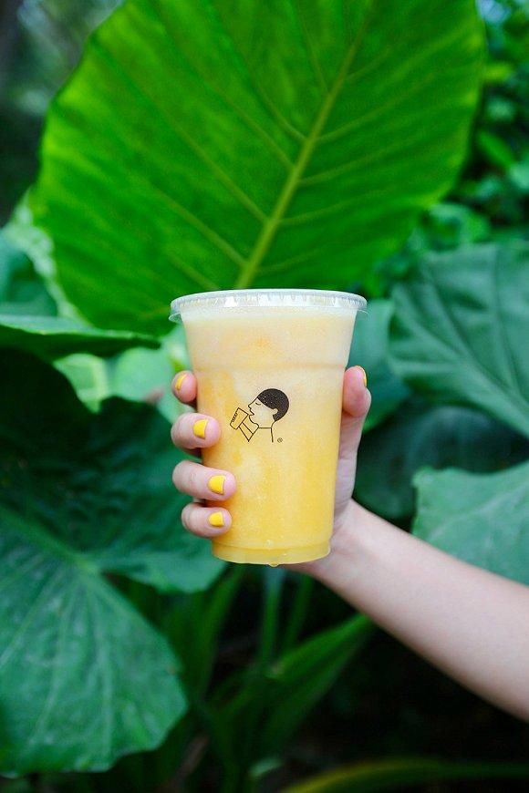 泸州老窖出酒心巧克力了?我好方,涂个喜茶指甲