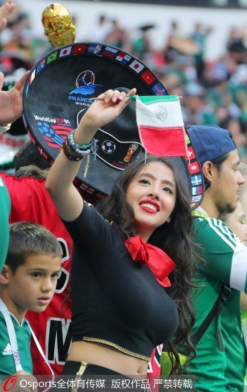 墨西哥女球迷