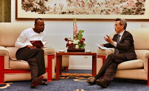 赞比亚抓31名中国公民 中方交涉