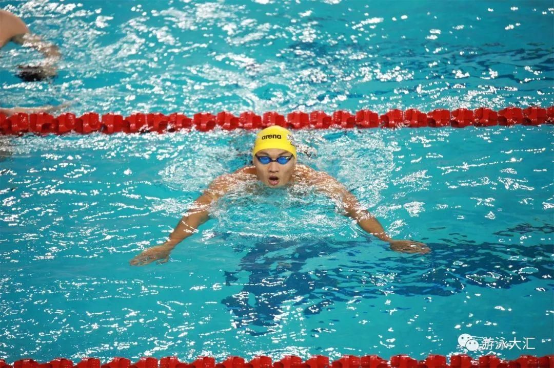 2018游泳冠军赛第一日,游向世界年度排名第一