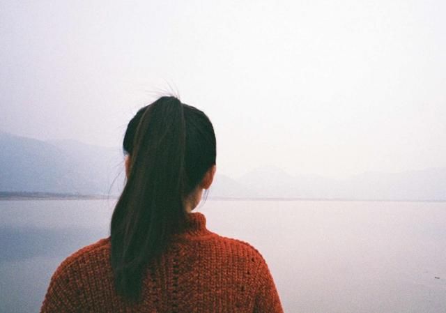 故事:母亲拿儿赔偿金给女儿陪嫁,深夜儿媳家来