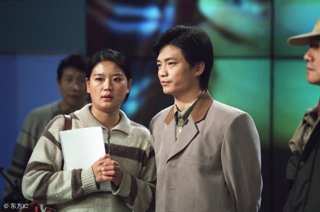 电影《手机》当时怎么伤害了崔永元一家人?到