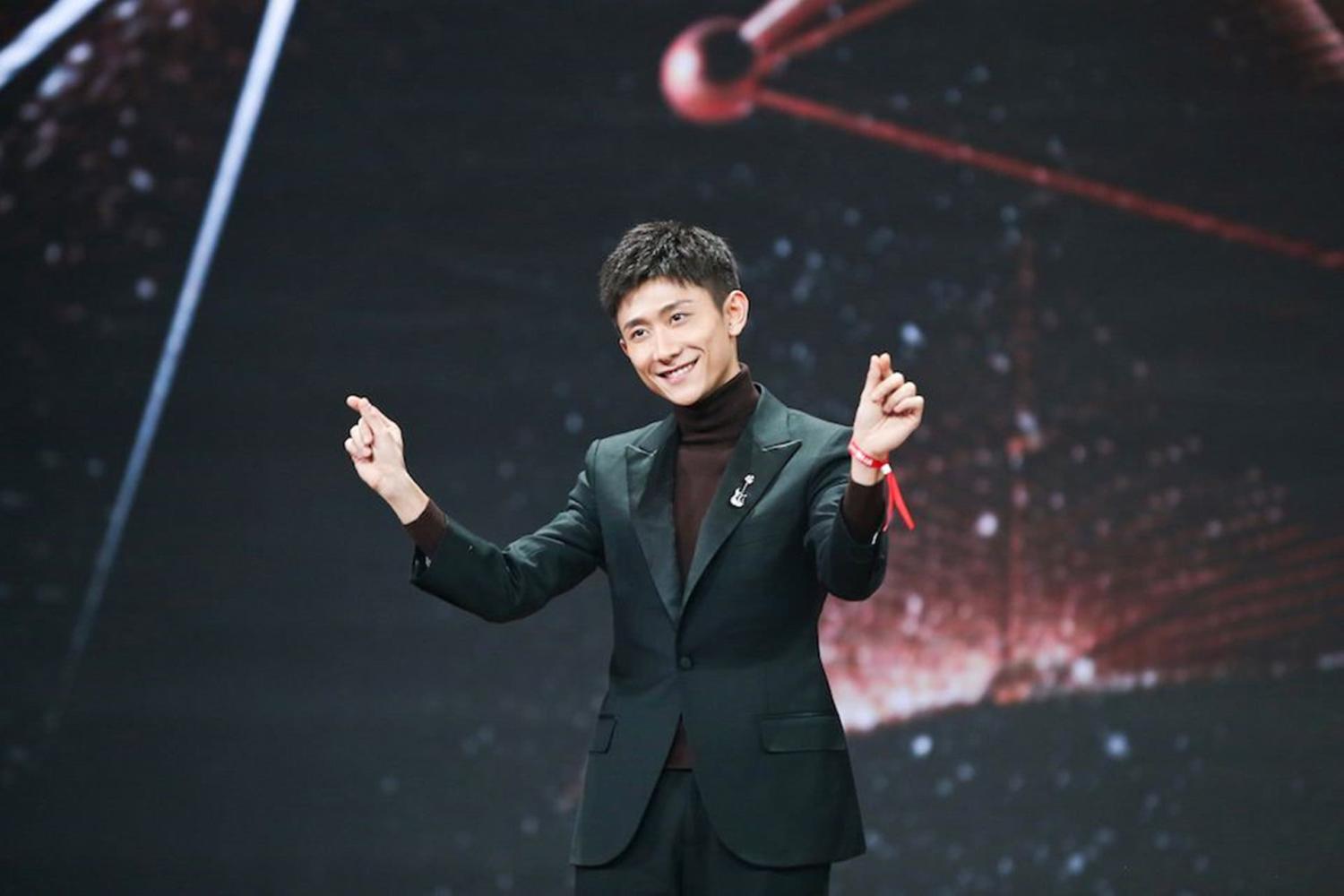 张一山是韩红亲侄子, 今亲爸爸身份曝光, 网友: